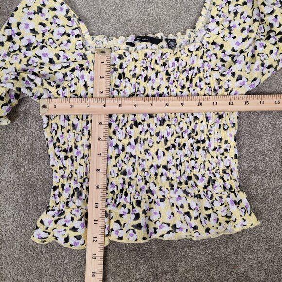 Vero Moda Women's Floral Smocked Crop Top Size Small Square Neckline Y2K Spring - Picture 4 of 4